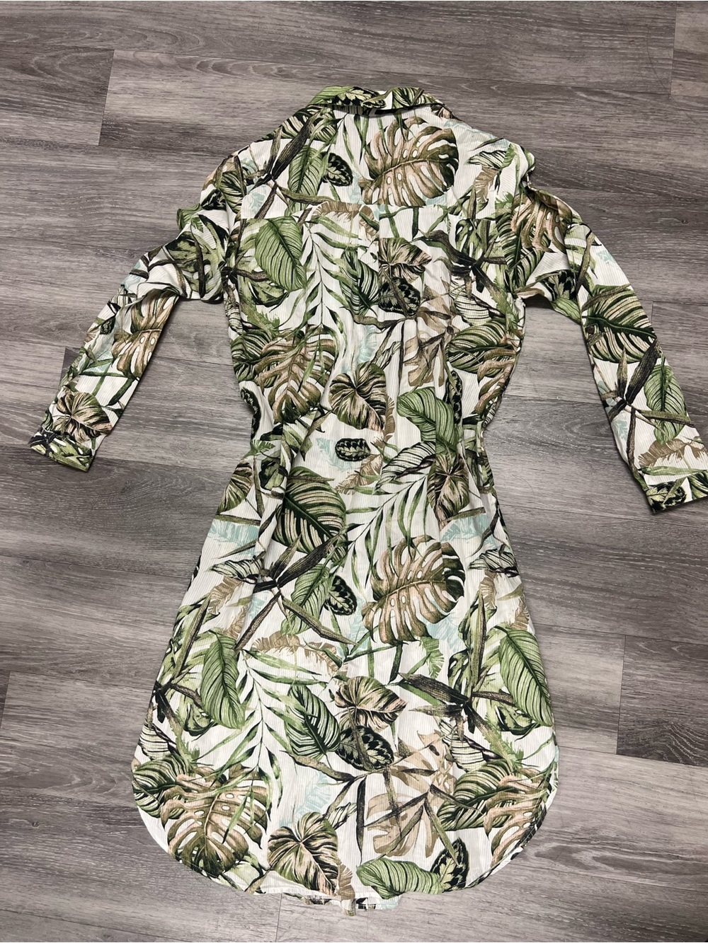 Button-Front Tropical Leaf Shirt Dress in Green